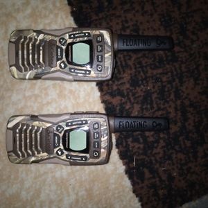 Cobra waterproof floating radio